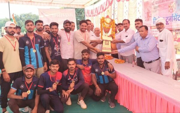 Cricket competition concluded, Khirod team won the title | Cricket competition concluded, Khirod team won the title - Sikar News