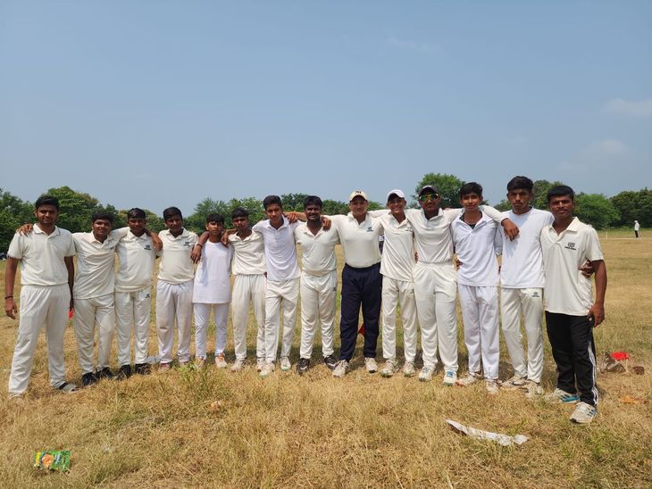 Saraswati School cricket team defeated Mainapadar by 75 runs | Saraswati School cricket team defeated Mainapadar by 75 runs - Banswara News