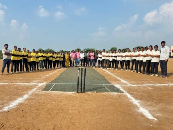 Thadoda's team won in district level cricket. Thadoda's team won in district level cricket: won the match by 6 wickets, 3 girl students selected at state level - Bijoliya News