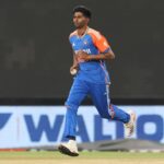 IND vs BAN: 'OMG' Mayank Yadav became a speed merchant, bowled the ball with such speed in the debut match, created a stir in world cricket.