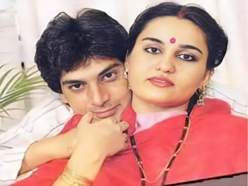 Bollywood actress Reena Roy married Pakistani batsman Mohsin Khan in 1980.