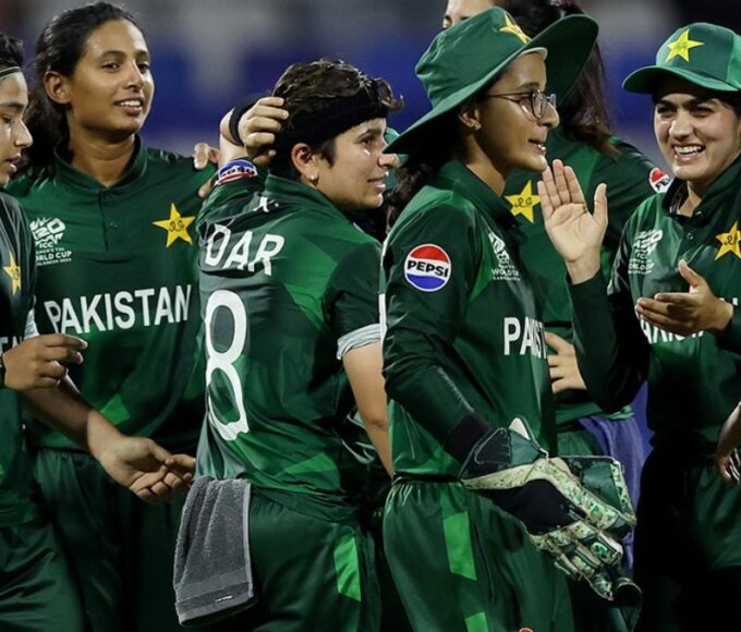 AUS W vs PAK W Dream11 Team Prediction: There will be a fierce competition in Pakistan vs Australia 2024 ICC Women's T20 World Cup match, know here how to choose the best Dream11 Fantasy Playing XI.