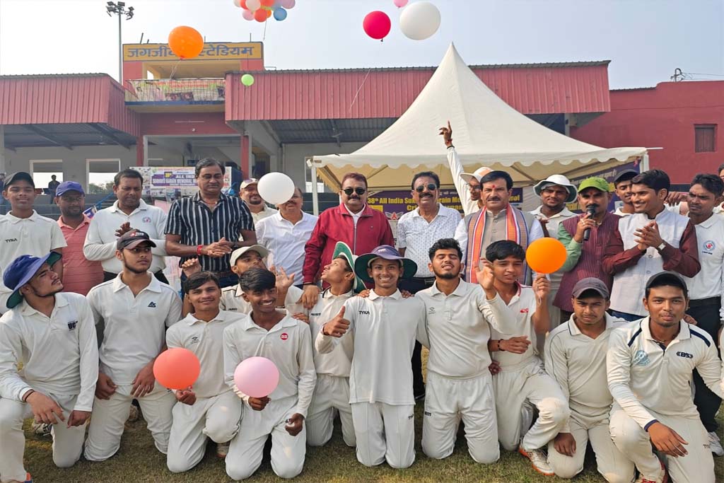 Grand inauguration of All India Sukhdev Narayan Memorial Inter School Cricket Competition