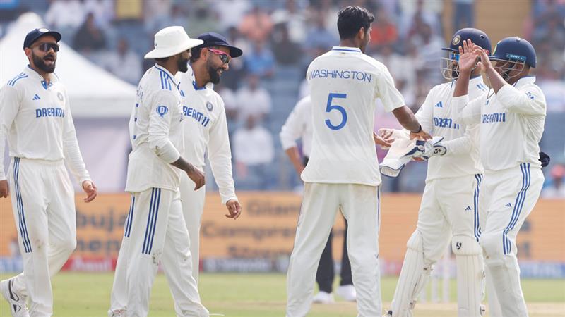 IND vs NZ 2nd Test 2024 Day 2 Live Score Update: New Zealand got the 5th blow in the second innings, Washington Sundar made Tom Latham his second victim.