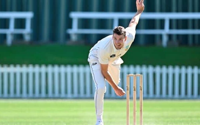 Big Blow New Zealand pacer Ben Sears has been ruled out of the Test series against India due knee injury IND vs NZ भारत के खिलाफ पहले टेस्ट से एक दिन पहले न्यूजीलैंड को लगा झटका, चोटिल हो गया ये खूंखार गेंदबाज