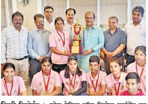 Congratulations to the women's tennis ball cricket champion team. Congratulations to the women's tennis ball cricket champion team - Jaipur News