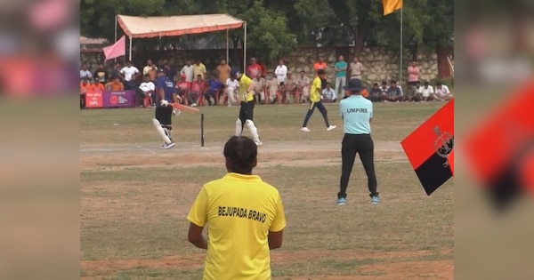 Dausa News Final of Police League T20 Cricket Competition | Dausa News: Police League T20 cricket competition concluded, God of Honor given to DGP in the stadium