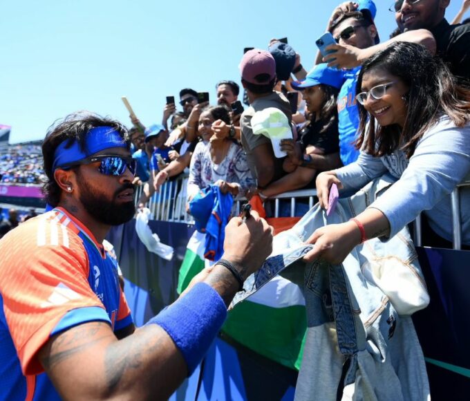 Hardik Pandya Birthday: महंगे शौक, तलाक और अफेयर, क्रिकेट से ज्यादा इन वजहों से चर्चा में रहा ये प्लेयर