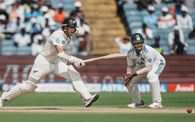 IND vs NZ 2nd Test Day 3 Live updates and score India vs New Zealand Pune Test Live commentary IND vs NZ 2nd Test: मुश्किल में टीम इंडिया, पुणे टेस्ट के साथ सीरीज गंवाने का मंडराया खतरा