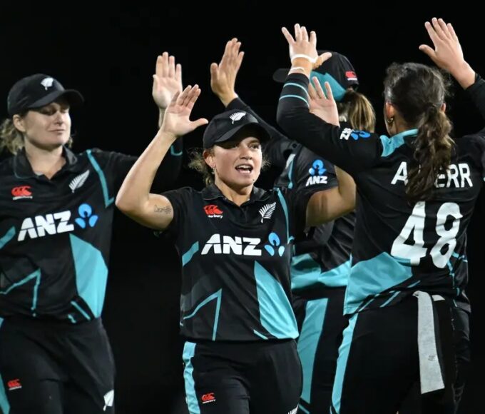 India Women vs New Zealand Women, 4th Match Live Score Update: Amelia Kerr gave eighth success to New Zealand team, made Pooja Vastrakar her victim