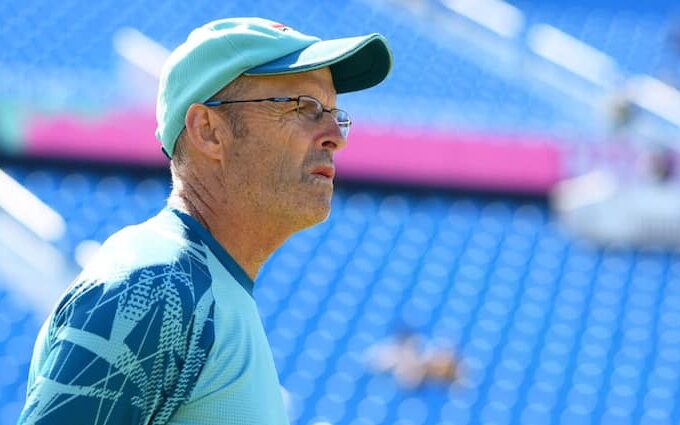 Pakistan cricket team white ball coach Gary Kirsten has resigned know reason why he took this decision कप्तान बाबर आजम के बाद कोच गैरी कर्स्टन की भी हुई छुट्टी, इस्तीफा देकर खत्म किया किस्सा