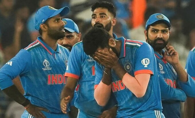 140 crore Indians heart broken moment on this day India vs Australia 2023 ODI World Cup final at Ahmedabad Narendra Modi Stadium ODI World Cup: आज ही के दिन टूटा था 140 करोड़ भारतीयों का दिल, जब रो पड़ा था हर इंसान