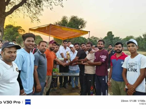 Bhojpura Kalan won the cricket tournament. Bhojpura Kalan won the cricket tournament: Defeated Chalawaria Dhani by 10 wickets in the title match - Jaipur News