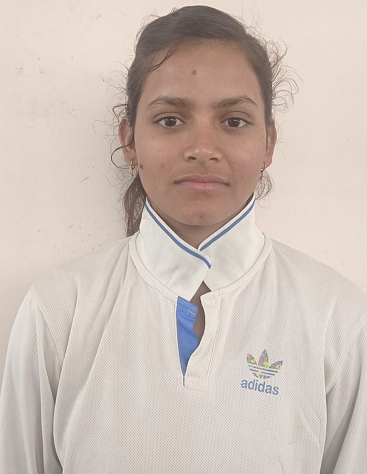 Women's Cricket: After Selection In The District, Three Players Will Show Their Strength In The Zone - Shahjahanpur News