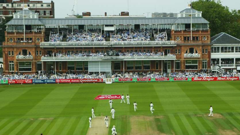 Lord's Cricket Ground of London, which is called the Mecca of cricket, is also included in this special club. So far 227 international matches have been organized at Lord's. Built in the year 1814, a Test match was played between England and Australia for the first time in this stadium. This match was held in 1884. Since then this stadium has been witness to many big matches. 