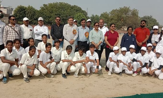 Moradabad, Gorakhpur And Meerut Won Matches In State Girls Cricket Under-17 - Agra News