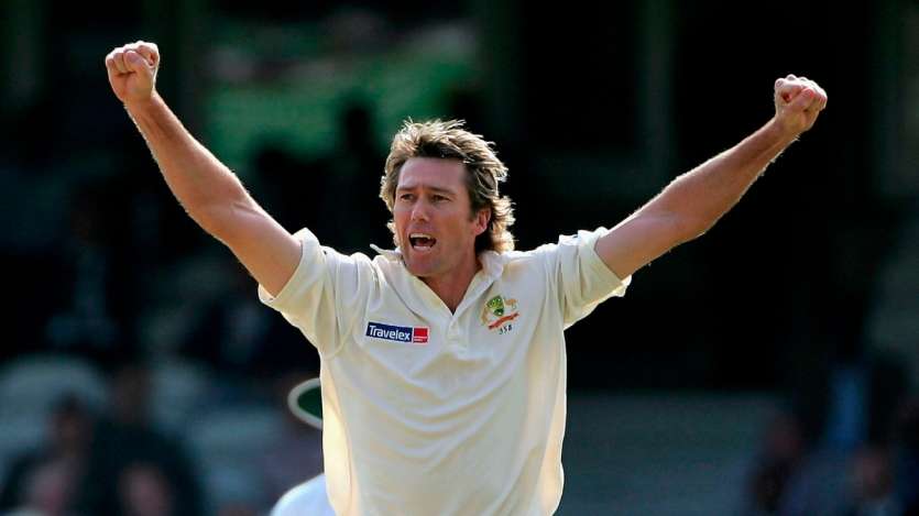 Australia's Glenn McGrath had taken a total of 563 wickets in 124 test matches. Which includes taking five wicket hauls 29 times. He was famous for his precise line and length. 