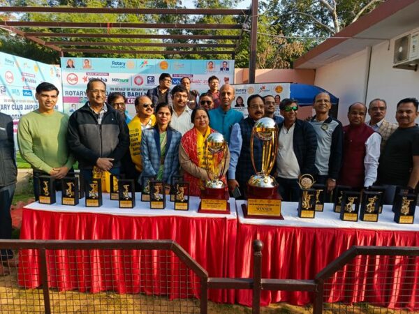 Rajasthan News, Rotary International District 3056 kicks off two-day box cricket tournament | People of all ages played Box Cricket Tournament: Rotary International District 3056 organized a two-day tennis cricket tournament - Jaipur News