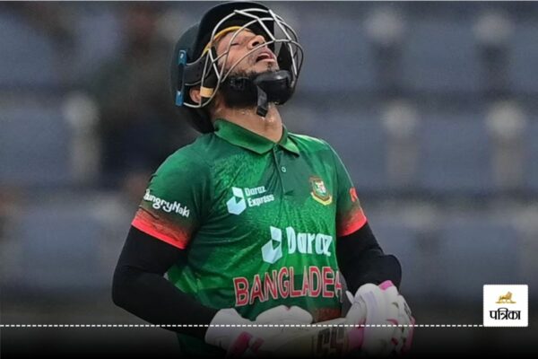 AFG vs BAN ODI Series 2024: Bangladesh suffered a big blow, Mushfiqur Rahim left the series midway. afg vs ban odi series mushfiqur-rahim-ruled-out-of-afghanistan-odis-with-finger-fracture