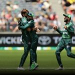 Australia had to field a weak team against India, Pakistan got bundled out for just 140 runs. aus vs pak 3rd odi highlights australia set target of just 141 runs for pakistan in the decisive match