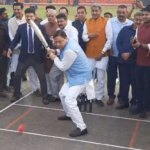 CM Dhami tried his hand in cricket, hit fours and sixes after inaugurating the stadium in Haridwar, said - Mahayagya of development