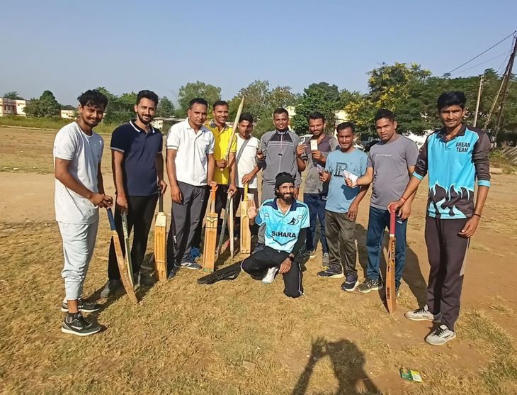 Cricket: Dreamland City Colony was the winner | Cricket: Dreamland City Colony was the winner - Sendhwa News