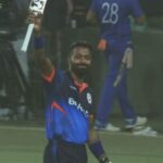 Hardik Pandya hit Half Century baroda wins by 5 wickets against Gujarat syed mushtaq ali trophy Hardik Pandya: हार्दिक पांड्या की विस्फोटक पारी, छक्के-चौके जड़ बड़ौदा को दिलाई जीत, भाई की कप्तानी में खेला मैच