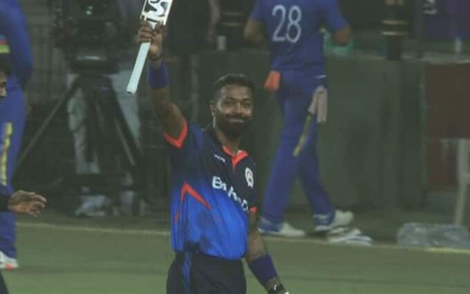 Hardik Pandya hit Half Century baroda wins by 5 wickets against Gujarat syed mushtaq ali trophy Hardik Pandya: हार्दिक पांड्या की विस्फोटक पारी, छक्के-चौके जड़ बड़ौदा को दिलाई जीत, भाई की कप्तानी में खेला मैच