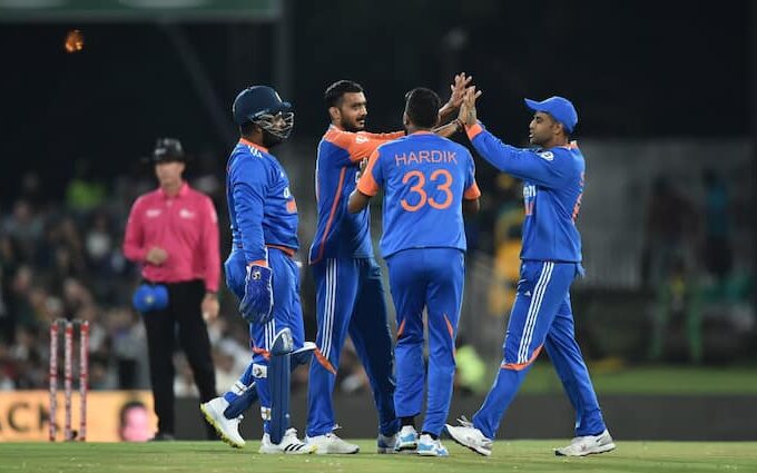 India South Africa 4th T20 Johannesburg IND vs RSA Possible Playing XI Here Know Latest Sports News IND vs SA: जोहांसबर्ग में सीरीज जीतने उतरेगी टीम इंडिया, ऐसी हो सकती है दोनों टीमों की प्लेइंग इलेवन