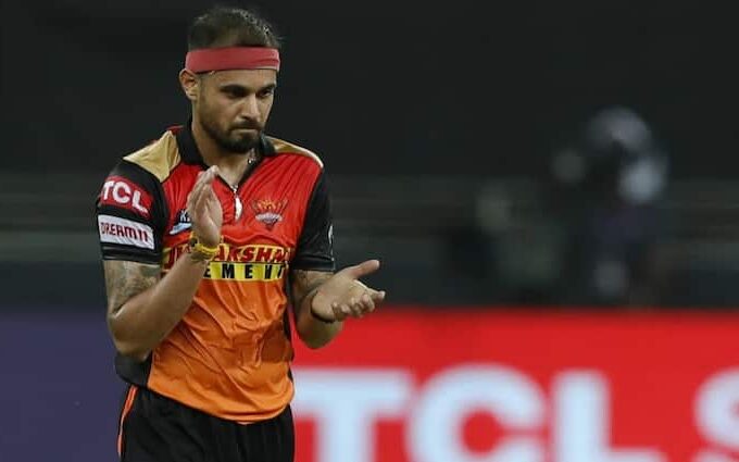 Indian bowler Siddarth Kaul announced retirement from cricket before IPL 2025 SRH Siddarth Kaul Retirement: टीम इंडिया के घातक गेंदबाज ने लिया संन्यास, सनराइजर्स हैदराबाद का भी रह चुका है हिस्सा