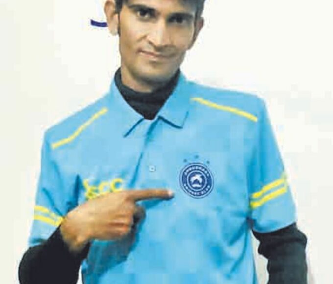 Kamal selected in tennis ball cricket team. Kamal's selection in tennis ball cricket team - Sikar News