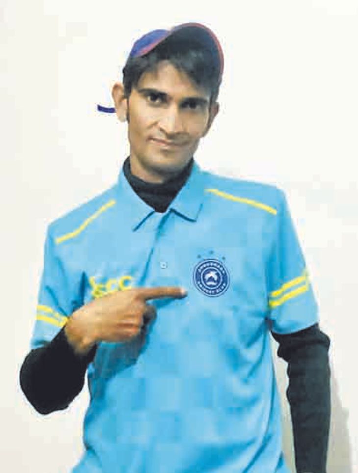 Kamal selected in tennis ball cricket team. Kamal's selection in tennis ball cricket team - Sikar News