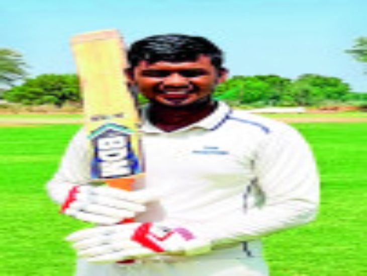 Karthik became the first youngest player to play Ranji. District Cricket Association Bharatpur: Karthik became the first player to play Ranji at the youngest age - Bharatpur News