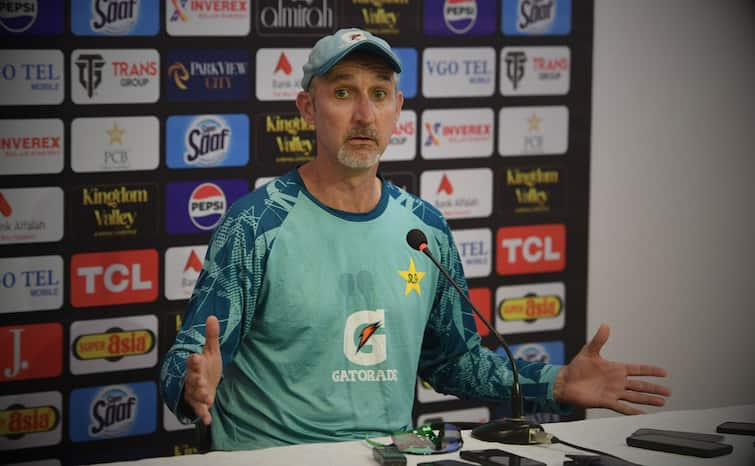 Pakistan Cricket Board on Jason Gillespie Head Coach till PAK vs SA Test Series not Aqib Javed Jason Gillespie: आकिब जावेद का कटा पत्ता! PCB ने दिया साफ संदेश, जेसन गिलेस्पी को लेकर आई बड़ी खबर