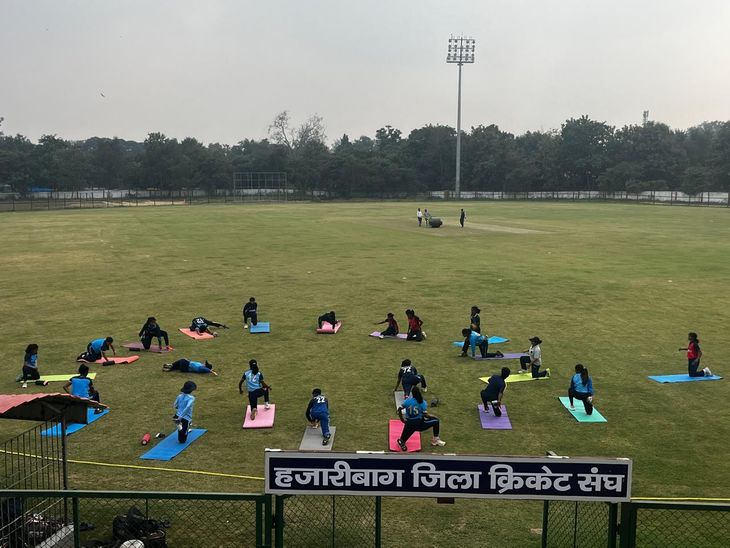 State camp of girls cricket started in the district. State camp for girls cricket started in the district - Hazaribagh News