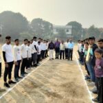 The 7th class team defeated the 8th class children in the cricket league match. 7th class team defeated 8th class children in cricket league match - Samastipur News