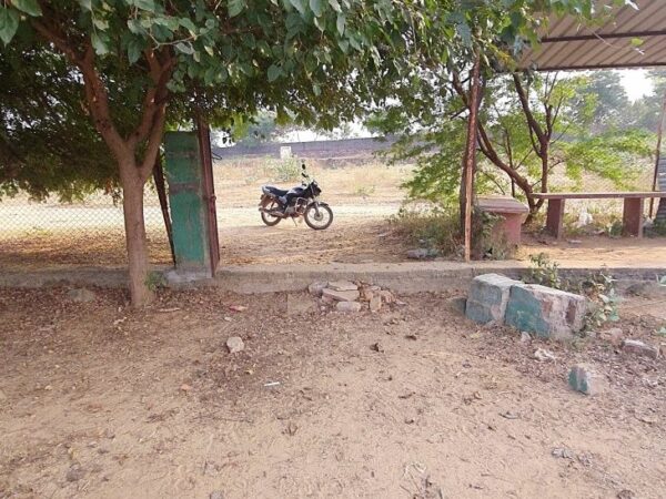 The cricket ground located in the sports complex is in a bad condition. The cricket ground located at the sports complex is in bad condition: construction is being done at the cost of crores, players are getting worried - Karauli News