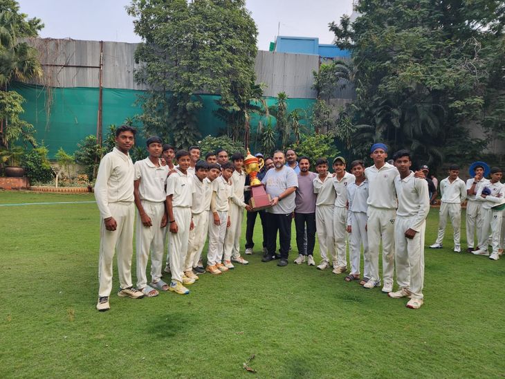 Under 15 cricket final match | Final match of Under 15 cricket: Seoni won the match by 62 runs after defeating Katni - Seoni News