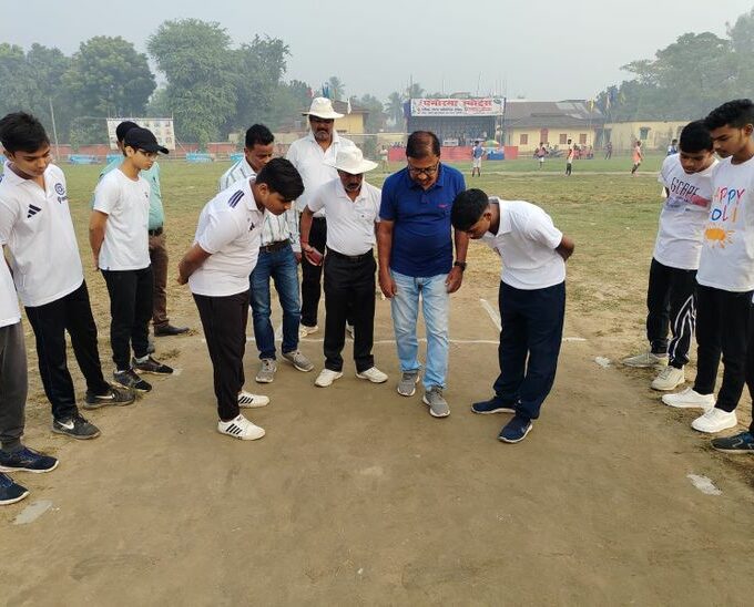 Under-17 boys cricket competition was inaugurated, Middle School Milki and PM Shri JNV won the match. Under-17 boys cricket competition started, Middle School Milky and PM Shri JNV won the match - Purnia News