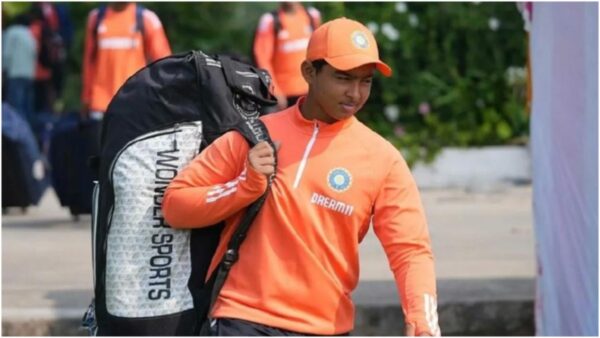 Vaibhav Suryavanshi Record: Vaibhav Suryavanshi's debut was lackluster, but he became the youngest player to play for India U19 team.