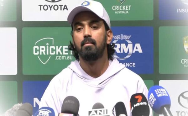 KL Rahul Opens up on Chinnaswamy Stadium Stands Name Before Adelaide Test IND vs AUS द्रविड़ समेत इन खिलाड़ियों के नाम पर चिन्नास्वामी में होंगे स्टैंड, केएल राहुल ने दी बड़ी प्रतिक्रिया