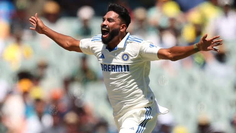 Mohammed Siraj 22 wickets in australia break record IND vs AUS 2nd Test Adelaide day 2 Siraj IND vs AUS: एडिलेड टेस्ट में छा गए DSP सिराज, टूटा कई दिग्गज गेंदबाजों का रिकॉर्ड