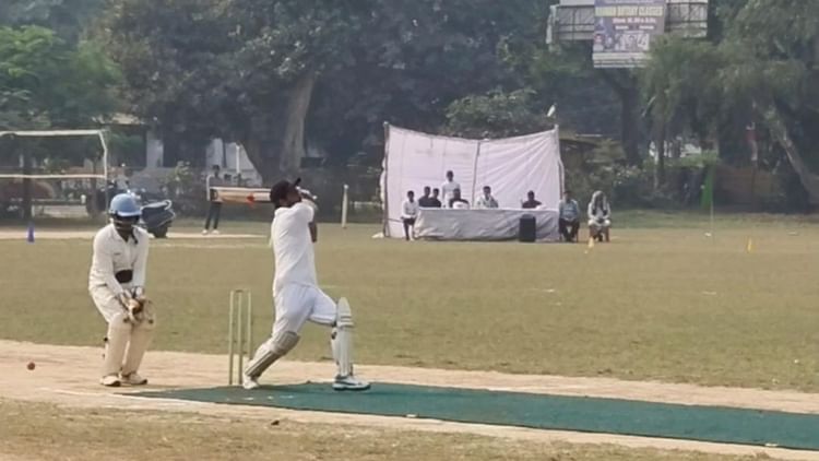 Moradabad Team Won Third Quarter Final Match Of Cricket Tournament In Shahjahanpur - Amar Ujala Hindi News Live